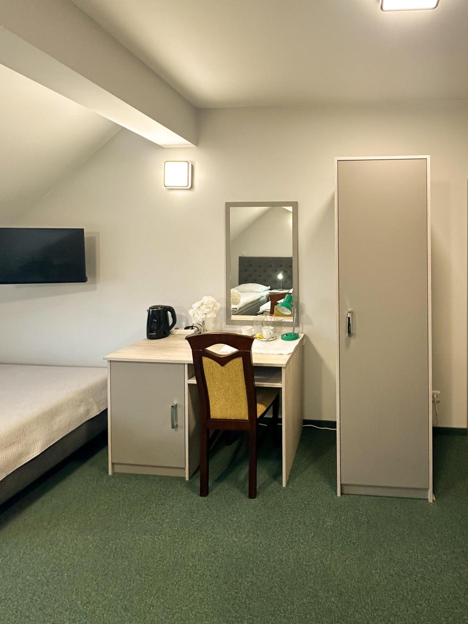 Hotel Arkadia Klecza Gorna Экстерьер фото
